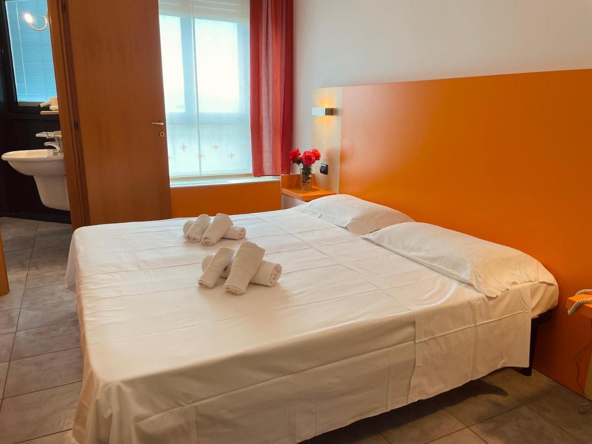 Hotel Grecale - Venturina Terme Bagian luar foto