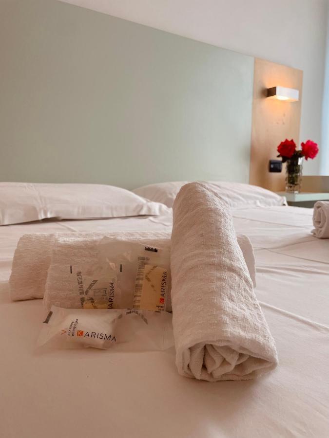 Hotel Grecale - Venturina Terme Bagian luar foto