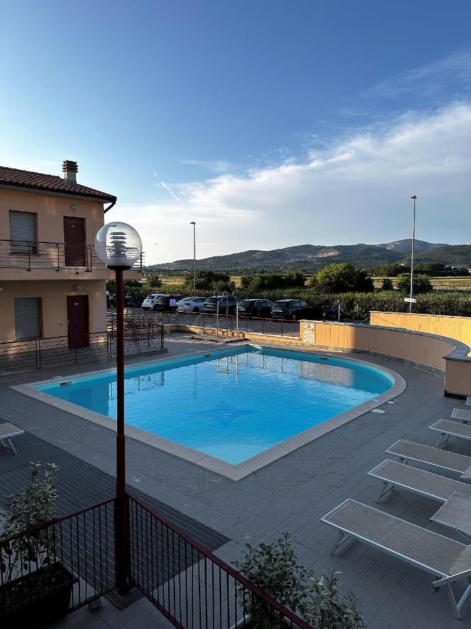 Hotel Grecale - Venturina Terme Bagian luar foto