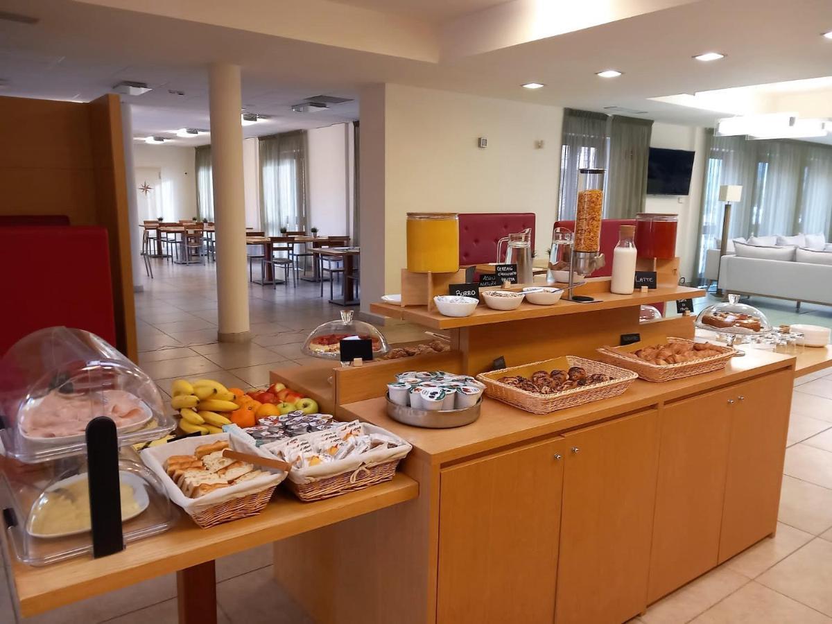Hotel Grecale - Venturina Terme Bagian luar foto